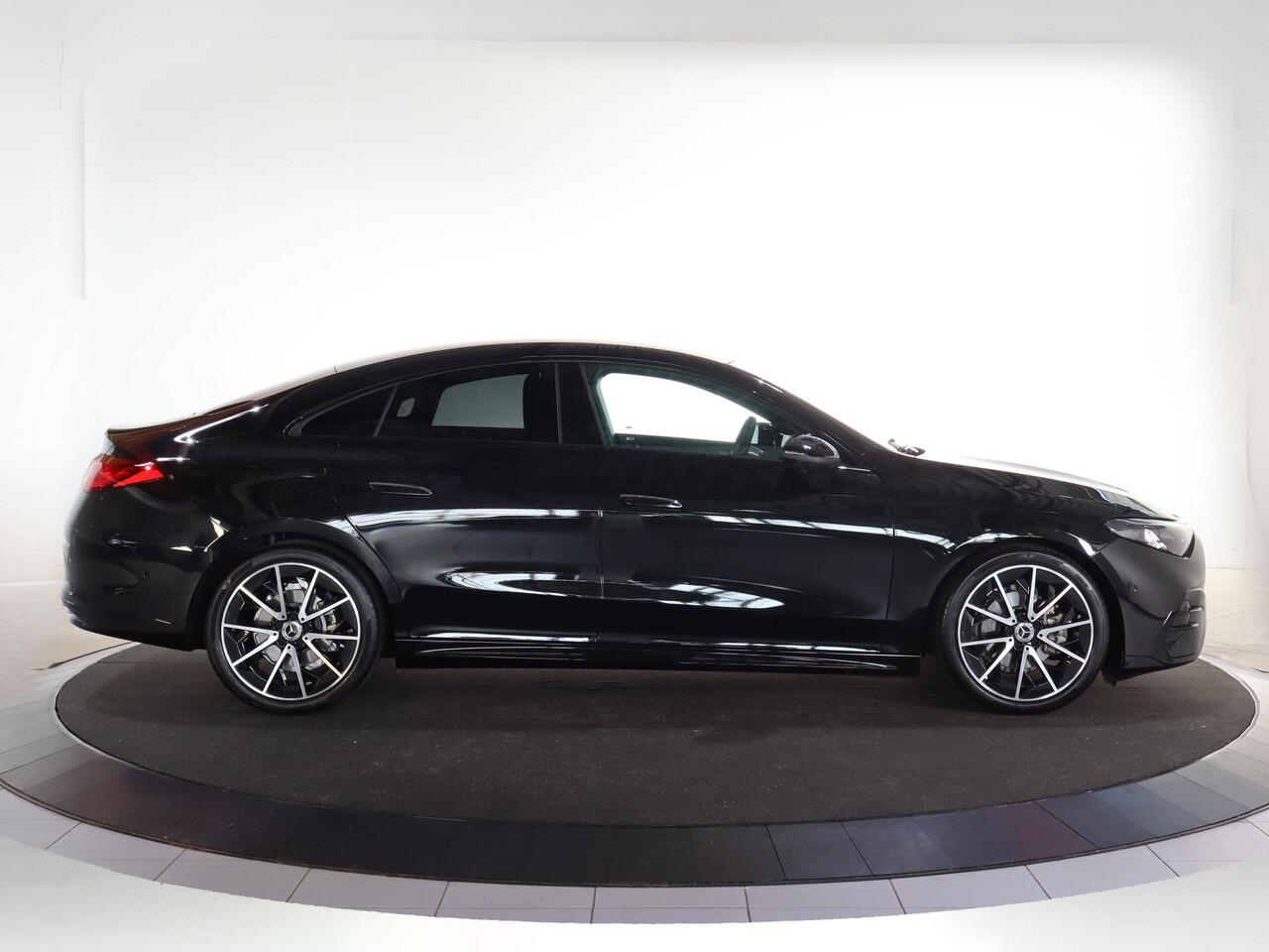 Mercedes-Benz CLA-KLASSE 180 Business Solution AMG | Panoramadak | Matrix Led | Night | 19"AMG velgen |