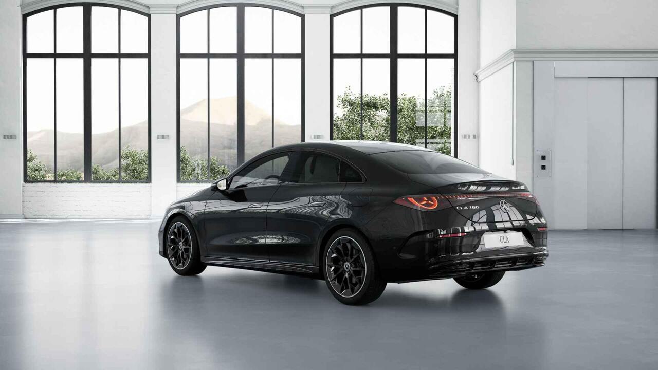 Mercedes-Benz CLA-KLASSE 180 Business Solution AMG | Premium Pakket | Panoramadak | Superscreen | 19"LM-velgen | Stoelverwarming |