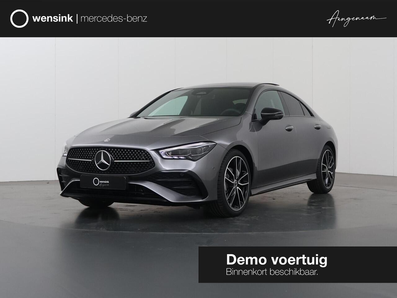 Mercedes-Benz CLA-KLASSE 180 Business Solution AMG | Panoramaschuifdak | AMG Line Plus | Night pakket | Head-up display | 360° camera | 19"AMG velgen |