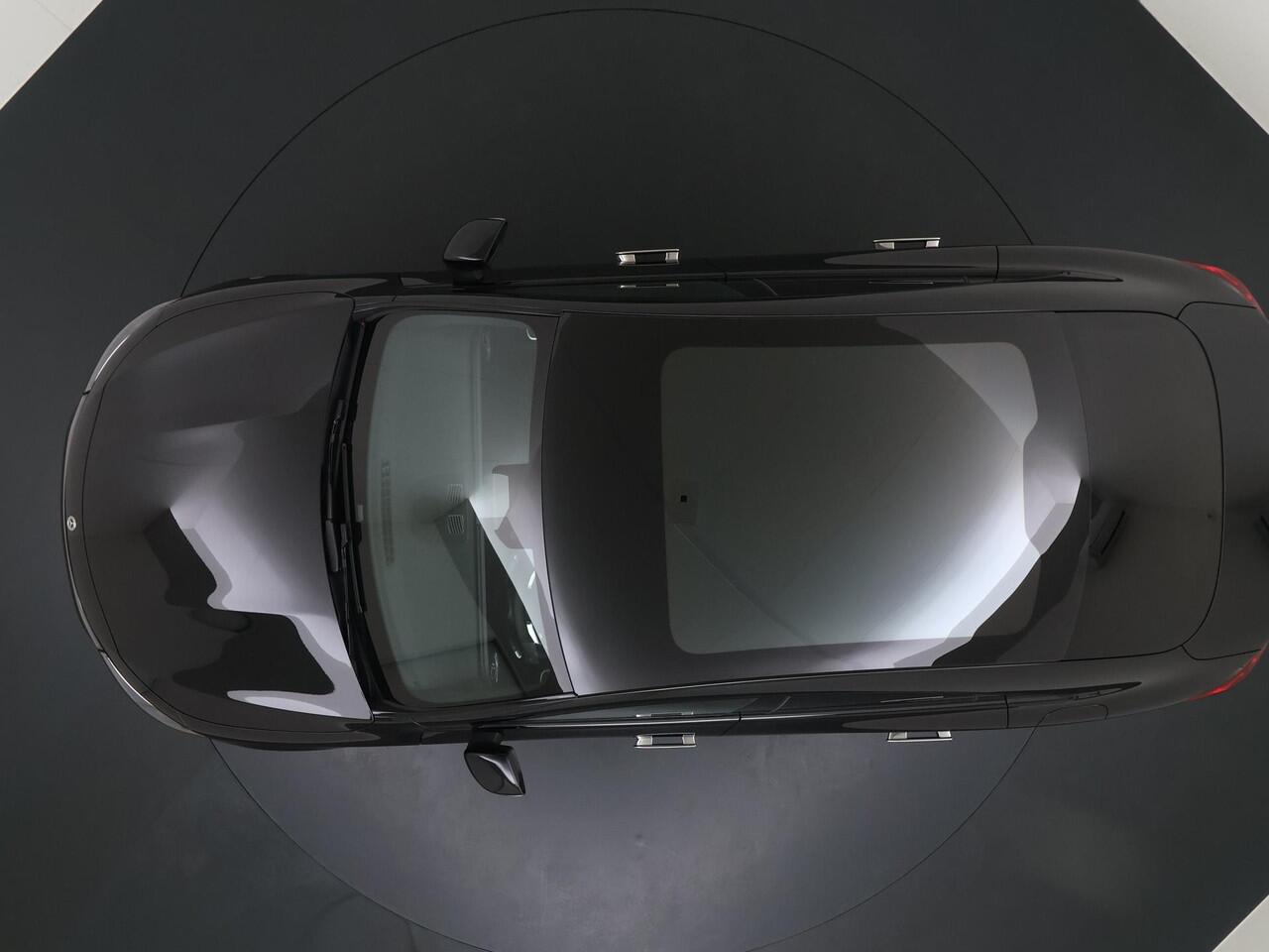 Mercedes-Benz CLA-KLASSE 180 Business Solution AMG | Night Pakket | Panoramadak | Adaptieve Cruise Control | Dodehoekassistent | Verkeersbordenassistent | MULTIBEAM LED Koplampen | Elektrisch Verstelbare Stoelen + Memory | Stoelverwarming | Sfeerverlichting | THERMOTRONIC Klimaat