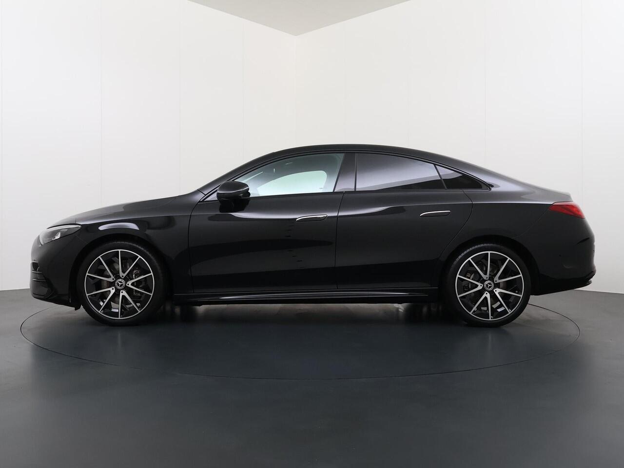 Mercedes-Benz CLA-KLASSE 250+ Launch Edition | AMG Line | Night Pakket | Panoramadak | Adaptieve Cruise Control | Dodehoekassistent | MULTIBEAM LED Koplampen | Elektrisch Verstelbare Stoelen + Memory | Stoelverwarming | Sfeerverlichting | THERMOTRONIC Klimaatregeling | Apple CarP