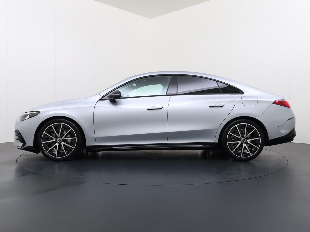 Mercedes-Benz CLA-KLASSE 180 Business Solution AMG | Night Pakket | Panoramadak | Adaptieve Cruise Control | Dodehoekassistent | Verkeersbordenassistent | MULTIBEAM LED Koplampen | Elektrisch Verstelbare Stoelen + Memory | Stoelverwarming | Sfeerverlichting | THERMOTRONIC Klimaat
