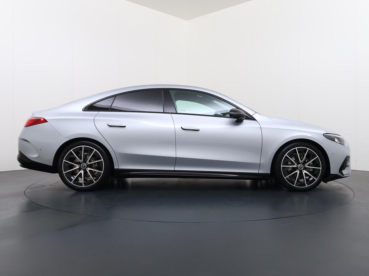 Mercedes-Benz CLA-KLASSE 180 Business Solution AMG | Night Pakket | Panoramadak | Adaptieve Cruise Control | Dodehoekassistent | Verkeersbordenassistent | MULTIBEAM LED Koplampen | Elektrisch Verstelbare Stoelen + Memory | Stoelverwarming | Sfeerverlichting | THERMOTRONIC Klimaat