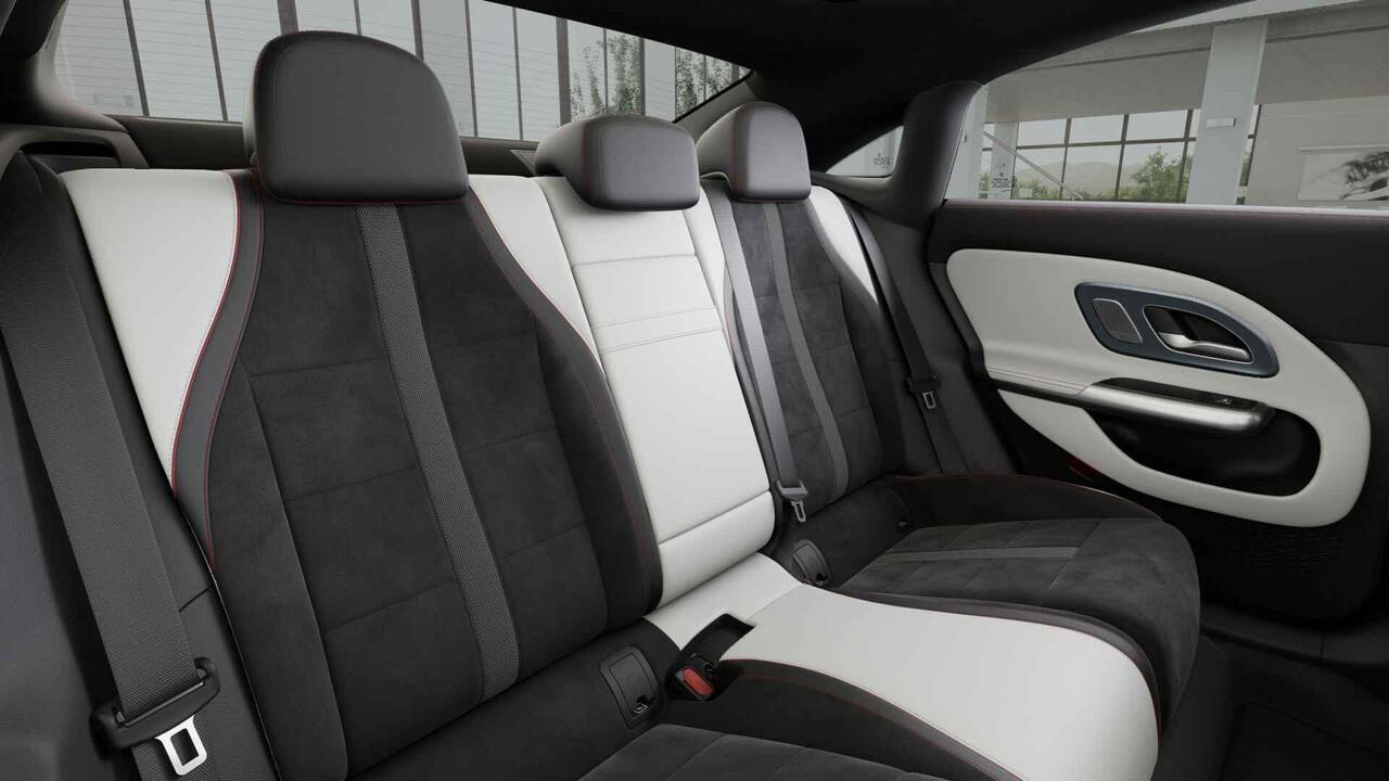 Mercedes-Benz CLA-KLASSE 200 Business Solution AMG 58 kWh | Panoramadak | Premium Pakket | Superscreen | Trekhaak | Head-Up | Burmester |