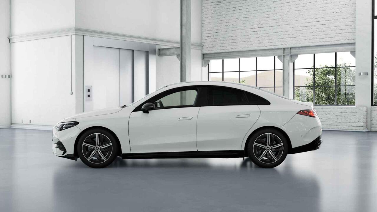 Mercedes-Benz CLA-KLASSE 200 Business Solution AMG 58 kWh | Nightpakket | Panoramadak | Stoelverwarming | Dodehoekassistent |