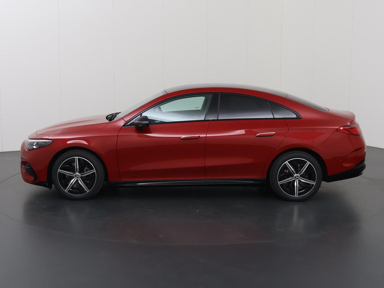 Mercedes-Benz CLA-KLASSE 200 Business Solution AMG 58 kWh | Premium Pakket | Night | Superscreen | Memory Pakket | Panoramadak |