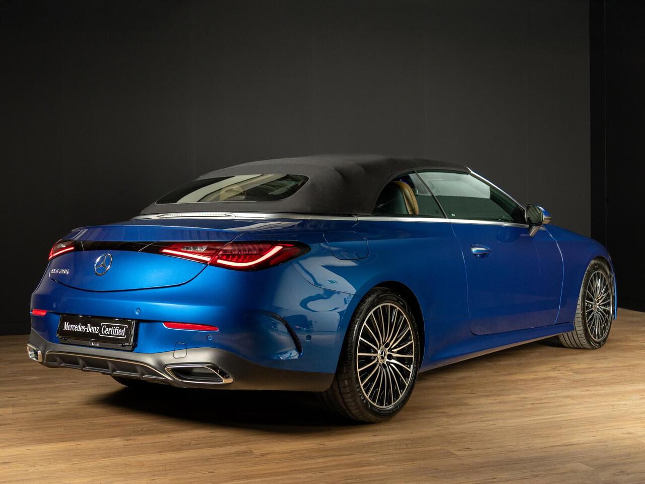 Mercedes-Benz CLE Cabriolet 200 AMG Line