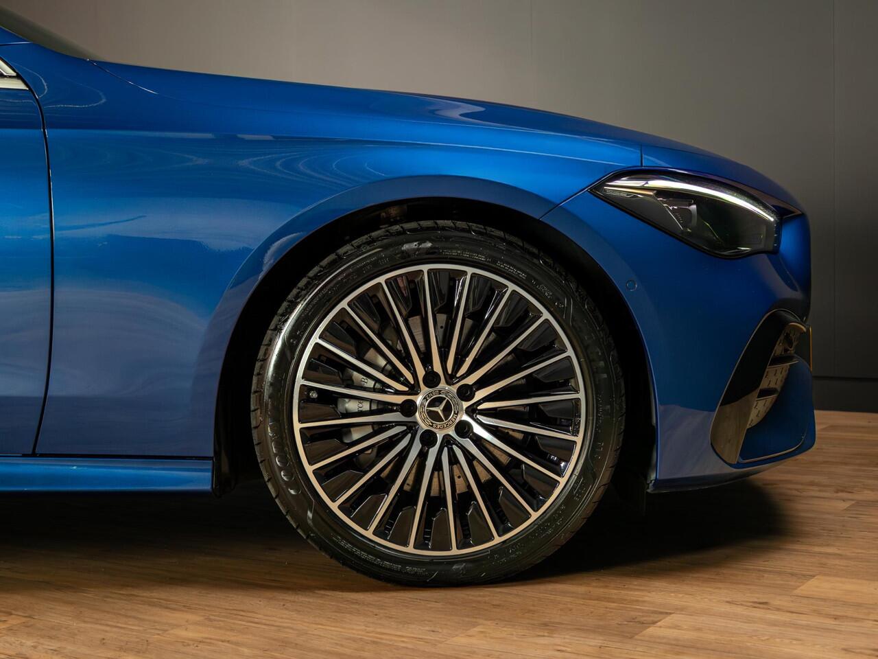 Mercedes-Benz CLE Cabriolet 200 AMG Line