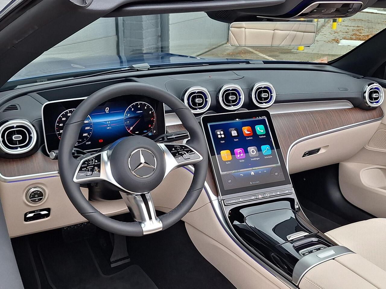 Mercedes-Benz CLE Cabriolet 180 Luxury Line | Beige leder | Stoelventilatie | 360° camera | Rijassistentiepakket | Memory pakket | Head-up Display | DIGITAL LIGHT | Stoelverwarming | Sfeerverlichting | Keyless-GO