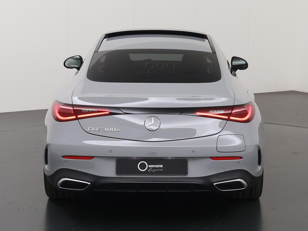 Mercedes-Benz CLE Coupé 300 e AMG Line | Burmester | Panoramadak | Premium pakket | 360 camera | Digital light |
