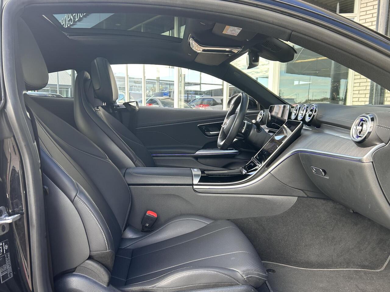 Mercedes-Benz CLE Coupé 300 e AMG Line | Panoramadak | Cruise Control | Stoelverwarming