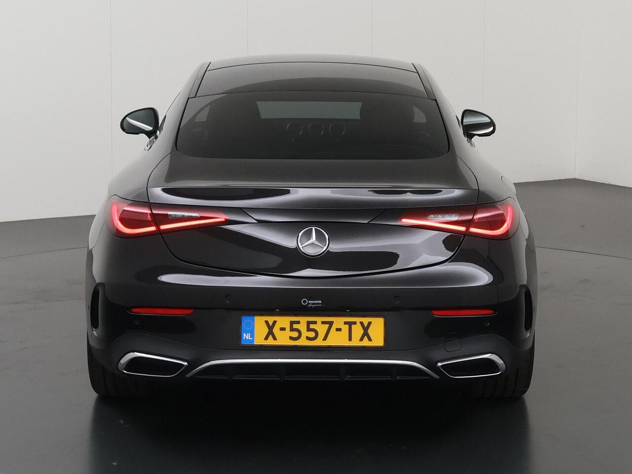 Mercedes-Benz CLE Coupé 200 AMG Line | Nappalederen bekleding | Digital Light | Rijassistentiepakket | Standkachel | Head-up display | 360 graden camera | Sfeerverlichting |