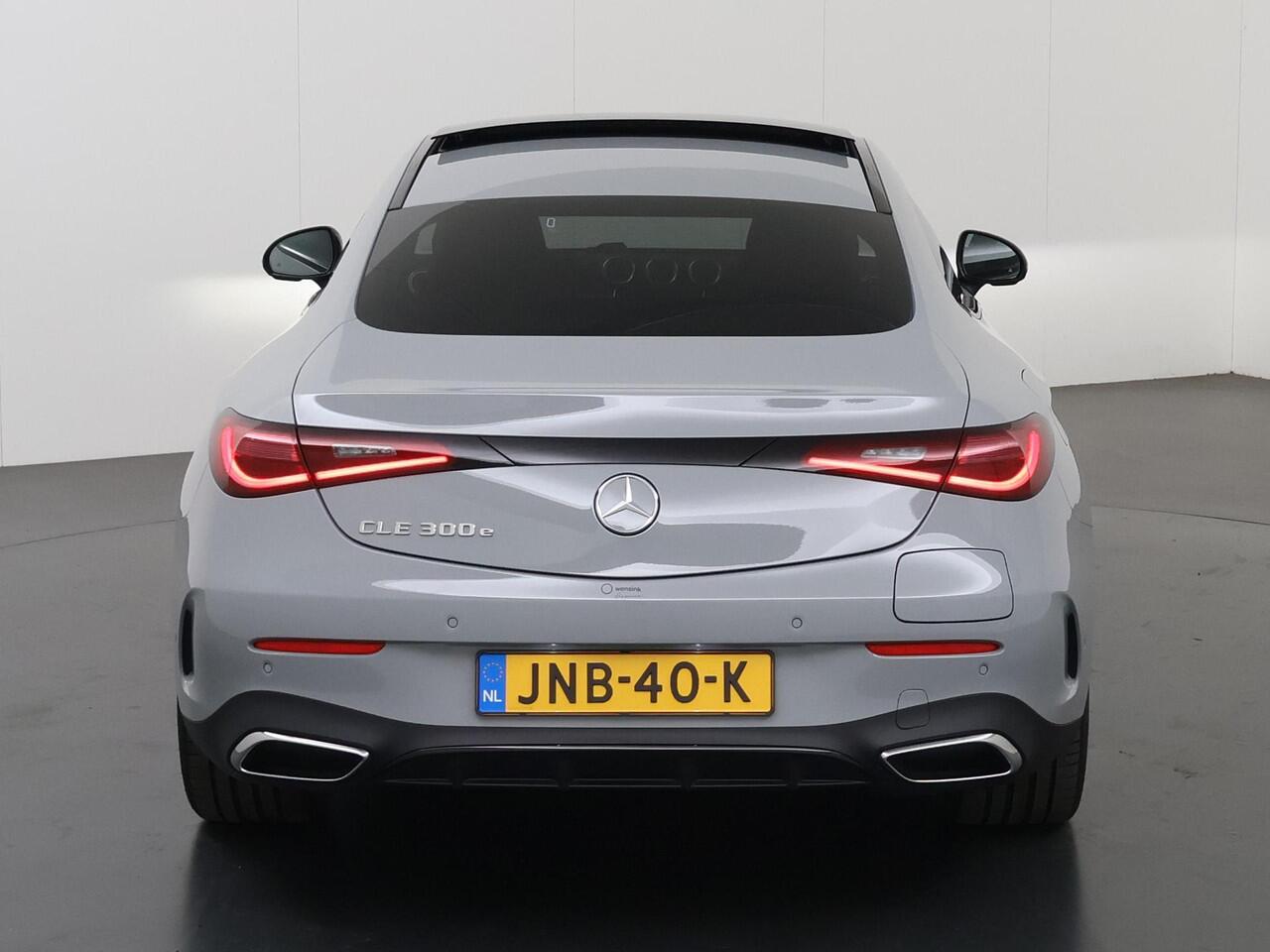 Mercedes-Benz CLE Coupé 300 e AMG Line | Premium plus | Leder | Rij assistentiepakket | Night pakket | Winter pakket |