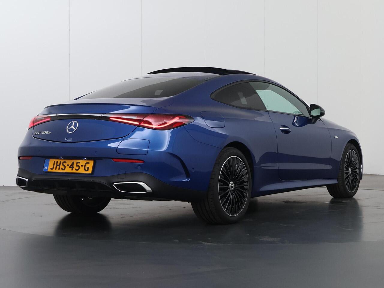 Mercedes-Benz CLE Coupé 300 e AMG Line |Massage | Trekhaak | Night pakket | Winter pakket | Panoramadak |