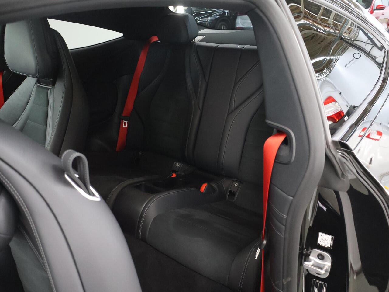 Mercedes-Benz CLE Coupé 300 e AMG Line | Panoramadak | Night pakket | Burmester | Winter pakket | AMG spoiler |