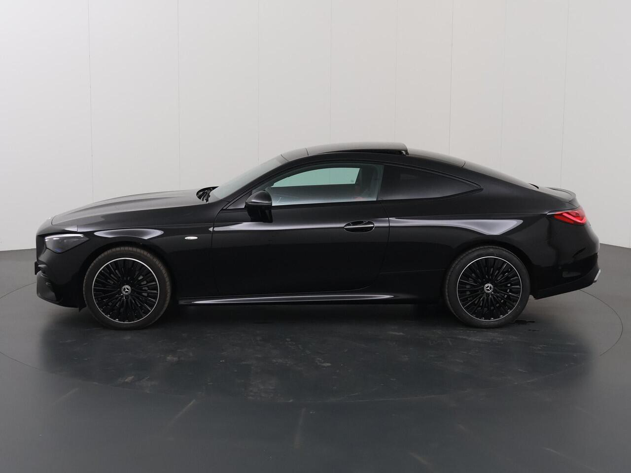 Mercedes-Benz CLE Coupé 300 e AMG Line | Panoramadak | Night pakket | Burmester | Winter pakket | AMG spoiler |