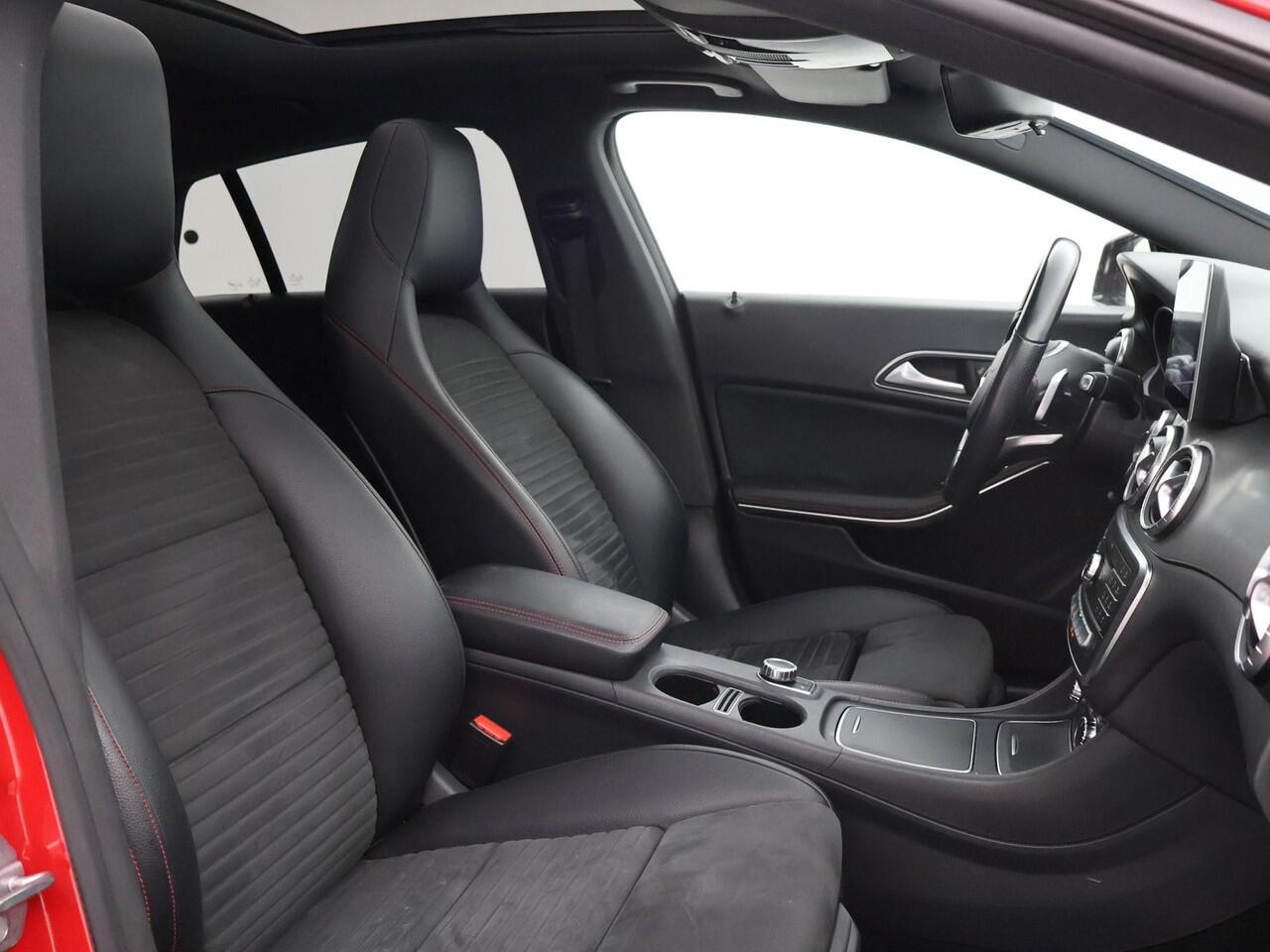 Mercedes-Benz Cla Shooting Brake 180 AMG NIGHT + PANORAMA SCHUIFDAK | APPLE CARPLAY | CAMERA | STOELVERW. |