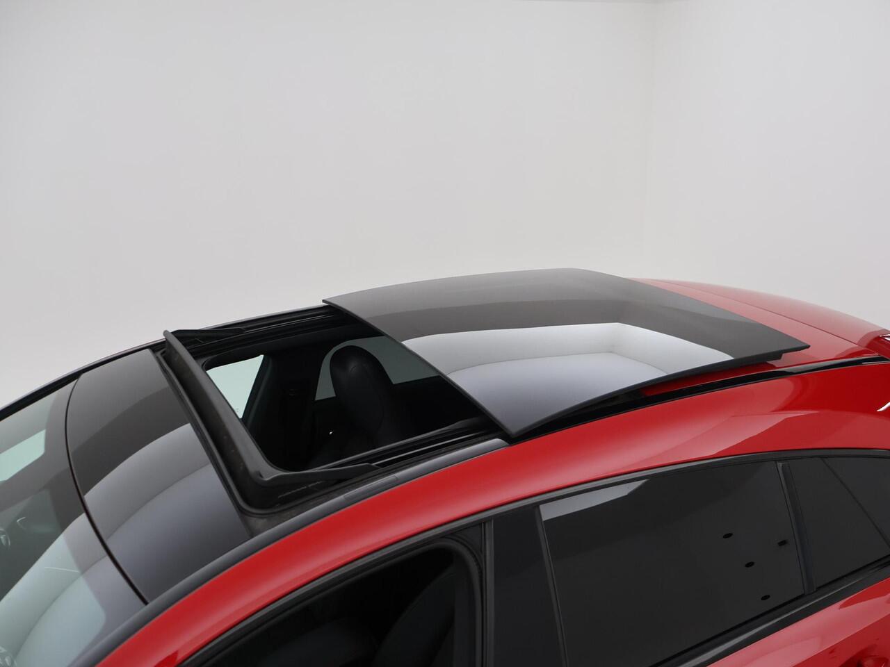 Mercedes-Benz Cla Shooting Brake 180 AMG NIGHT + PANORAMA SCHUIFDAK | APPLE CARPLAY | CAMERA | STOELVERW. |