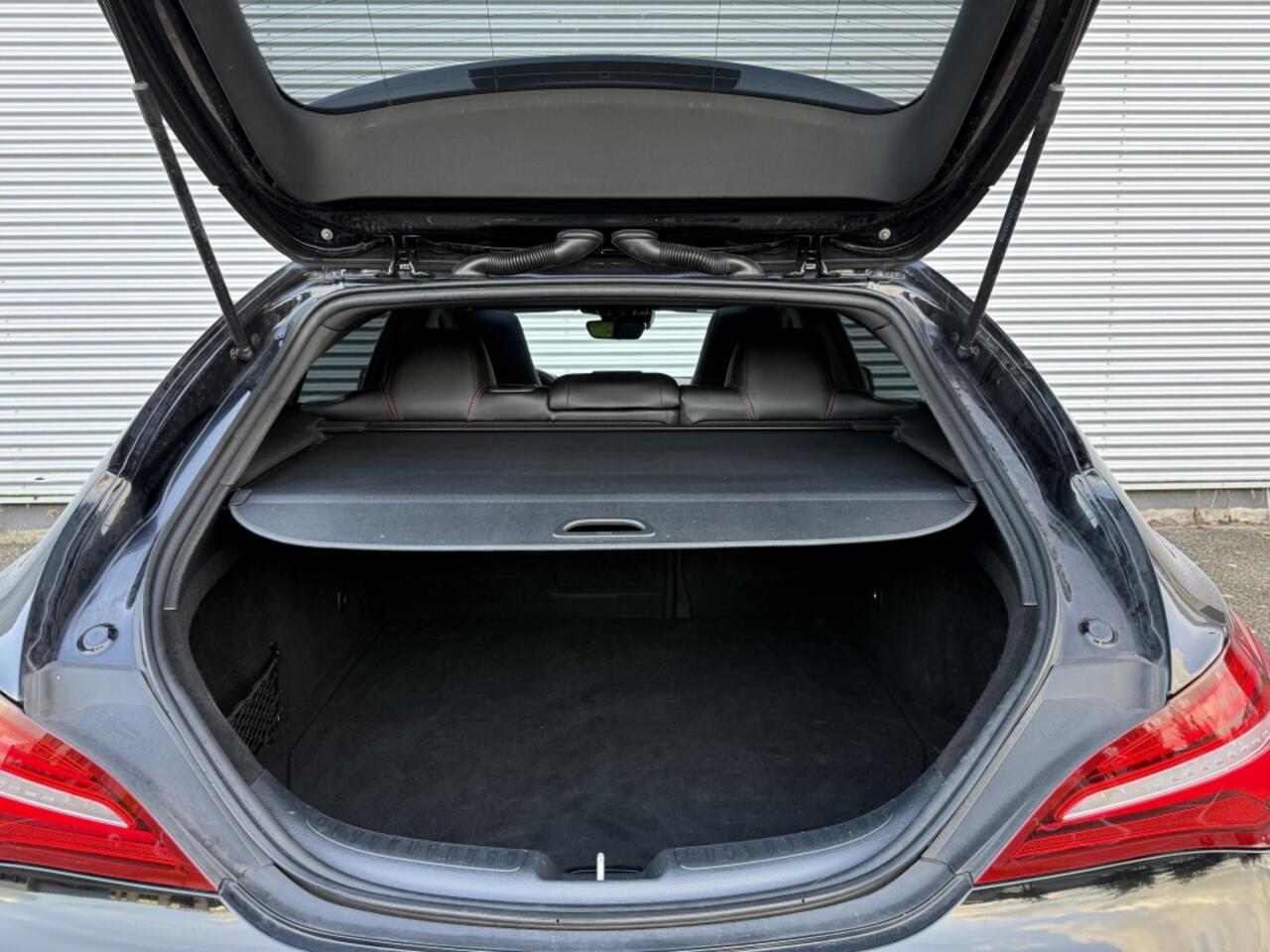 Mercedes-Benz Cla Shooting Brake 180 NAP AMG Pano Night Camera Dealer OH Carplay