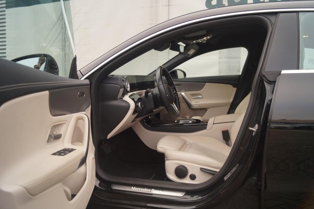 Mercedes-Benz Cla Shooting Brake 180 Automaat Business Solution Pro Plus