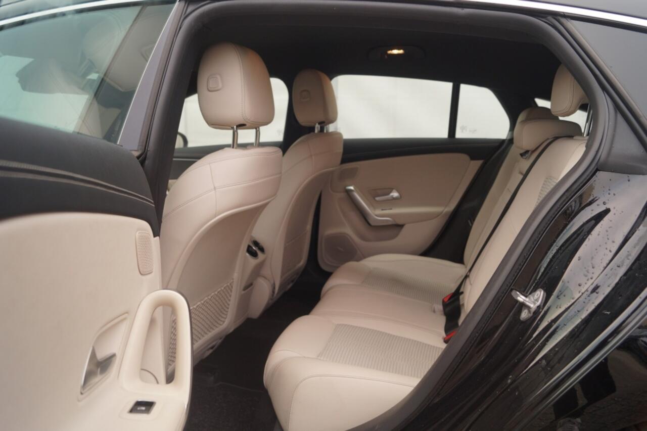 Mercedes-Benz Cla Shooting Brake 180 Automaat Business Solution Pro Plus