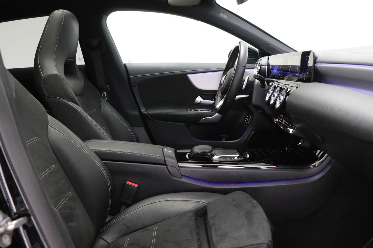 Mercedes-Benz Cla Shooting Brake 250 e AMG-Line Premium Plus | PANORAMADAK | DAB | APPLE | TREKHAAK
