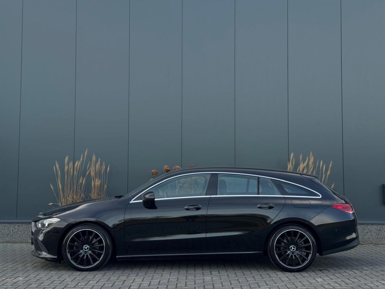 Mercedes-Benz Cla Shooting Brake 180 d Bns Sol. Lux. Aut WIDESCREEN CAMERA PDC SPORTVELGEN