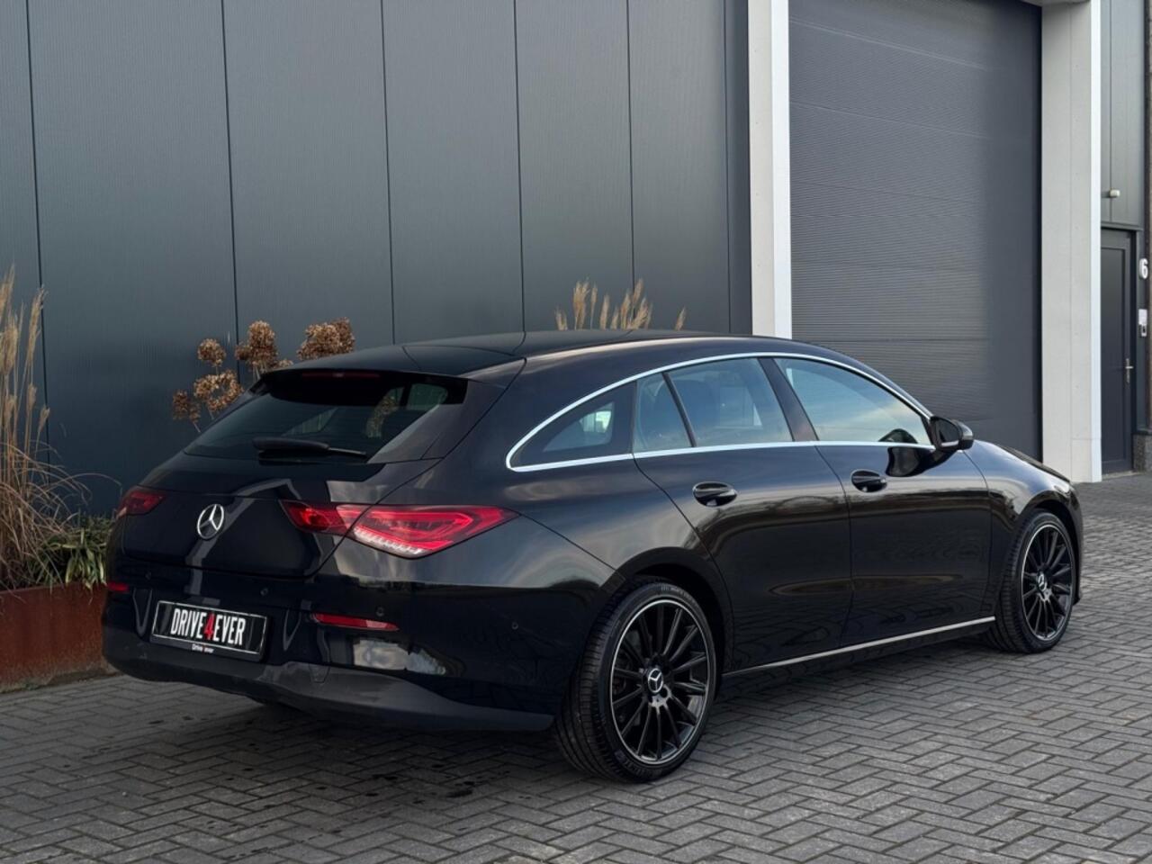 Mercedes-Benz Cla Shooting Brake 180 d Bns Sol. Lux. Aut WIDESCREEN CAMERA PDC SPORTVELGEN