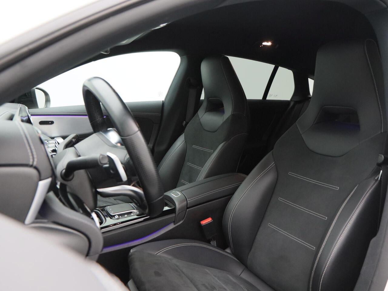 Mercedes-Benz Cla Shooting Brake Automaat 250 e | Stoelverwarming | Navigatie | Full LED | Sfeer Verlichting | Virtual Cockpit | 18 Inch | 95.009 Km !!
