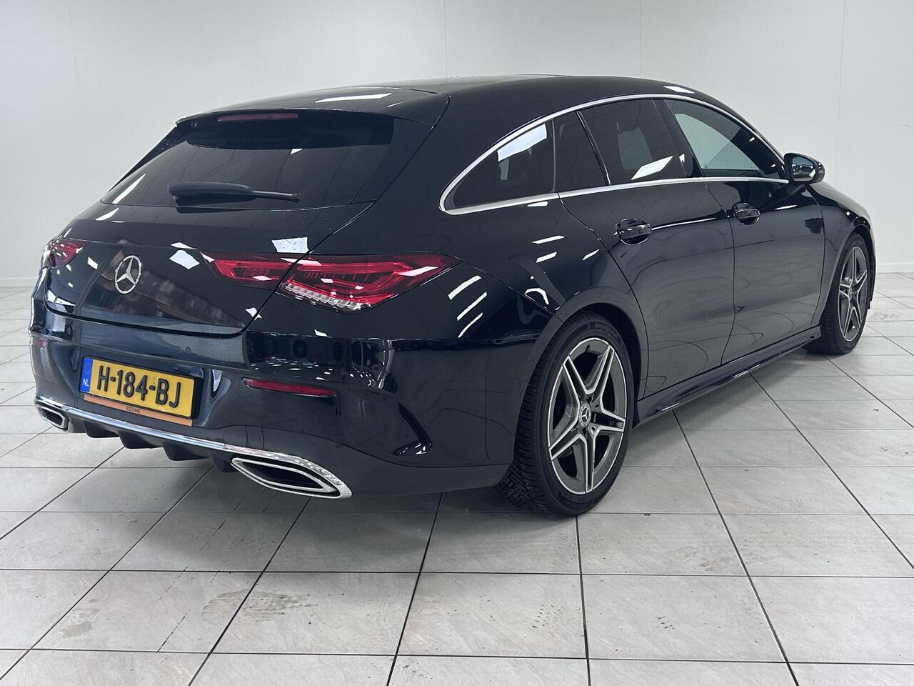Mercedes-Benz Cla Shooting Brake 180 Advantage AMG-Line | PANORAMADAK | NAVIGATIE | ACHTERUITRIJCAMERA | PARKEERSENSOREN