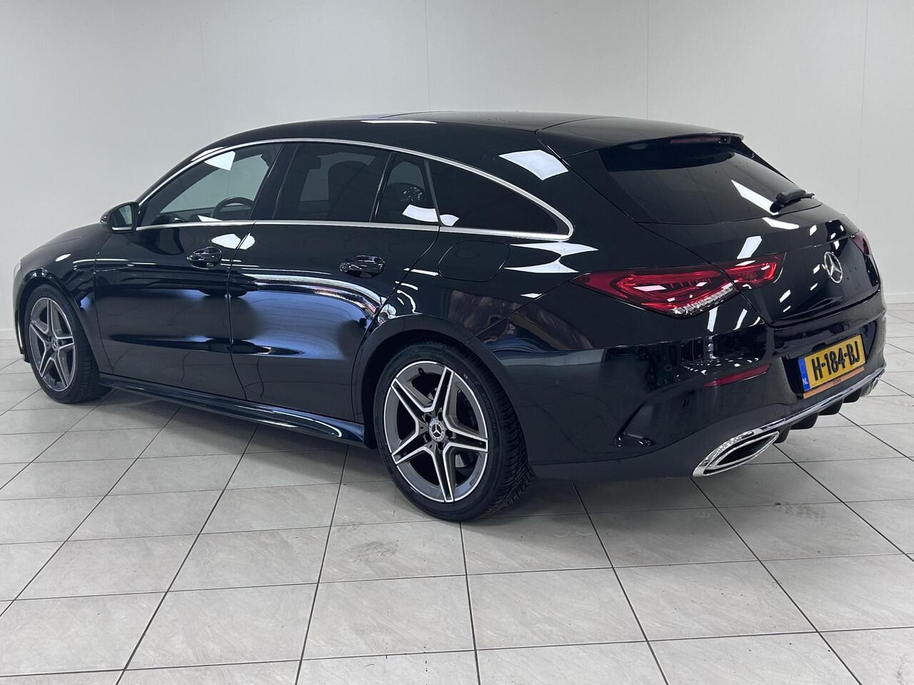 Mercedes-Benz Cla Shooting Brake 180 Advantage AMG-Line | PANORAMADAK | NAVIGATIE | ACHTERUITRIJCAMERA | PARKEERSENSOREN