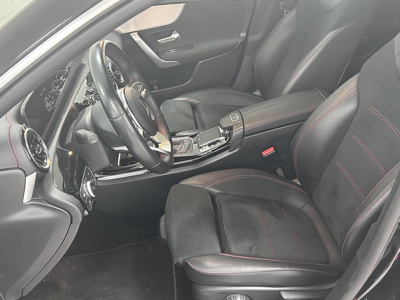 Mercedes-Benz Cla Shooting Brake 180 Advantage AMG-Line | PANORAMADAK | NAVIGATIE | ACHTERUITRIJCAMERA | PARKEERSENSOREN