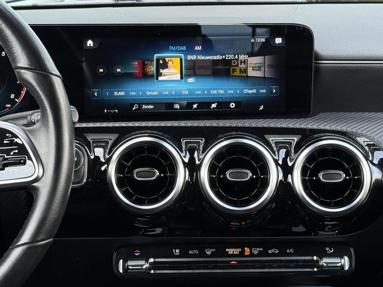 Mercedes-Benz Cla Shooting Brake 180 Business Solution