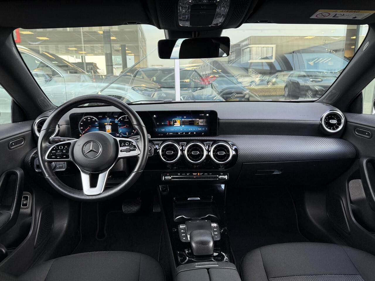 Mercedes-Benz Cla Shooting Brake 180 Business Solution