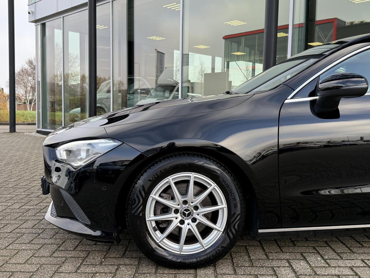 Mercedes-Benz Cla Shooting Brake 180 Business Solution