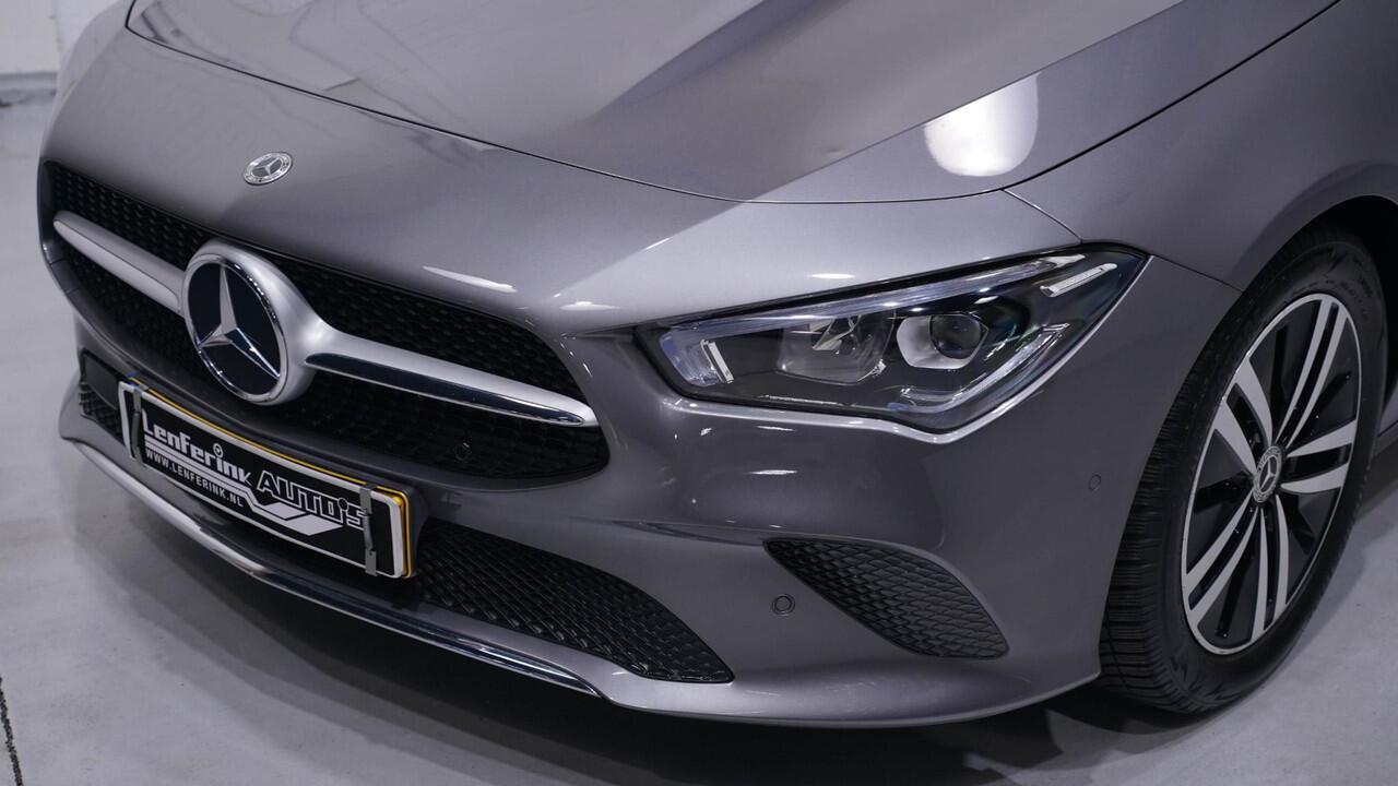 Mercedes-Benz Cla Shooting Brake 180 Business Solution Luxury 1e Eig. NAP Camera Leder Comfortstoelen Stoelverwarming Rijklaar!
