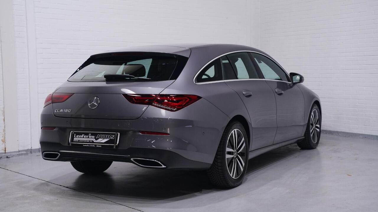Mercedes-Benz Cla Shooting Brake 180 Business Solution Luxury 1e Eig. NAP Camera Leder Comfortstoelen Stoelverwarming Rijklaar!
