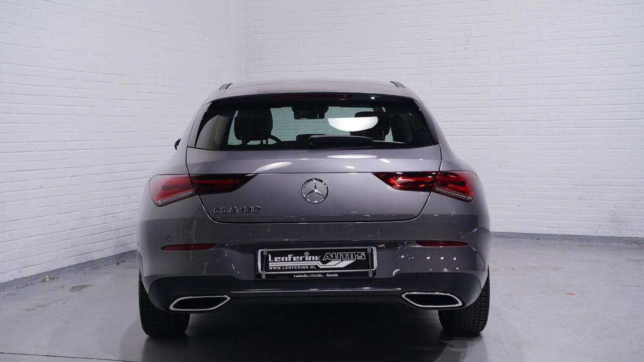 Mercedes-Benz Cla Shooting Brake 180 Business Solution Luxury 1e Eig. NAP Camera Leder Comfortstoelen Stoelverwarming Rijklaar!