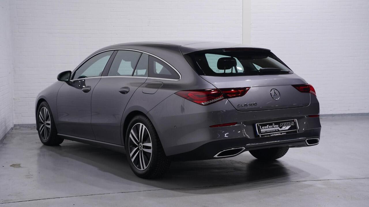 Mercedes-Benz Cla Shooting Brake 180 Business Solution Luxury 1e Eig. NAP Camera Leder Comfortstoelen Stoelverwarming Rijklaar!