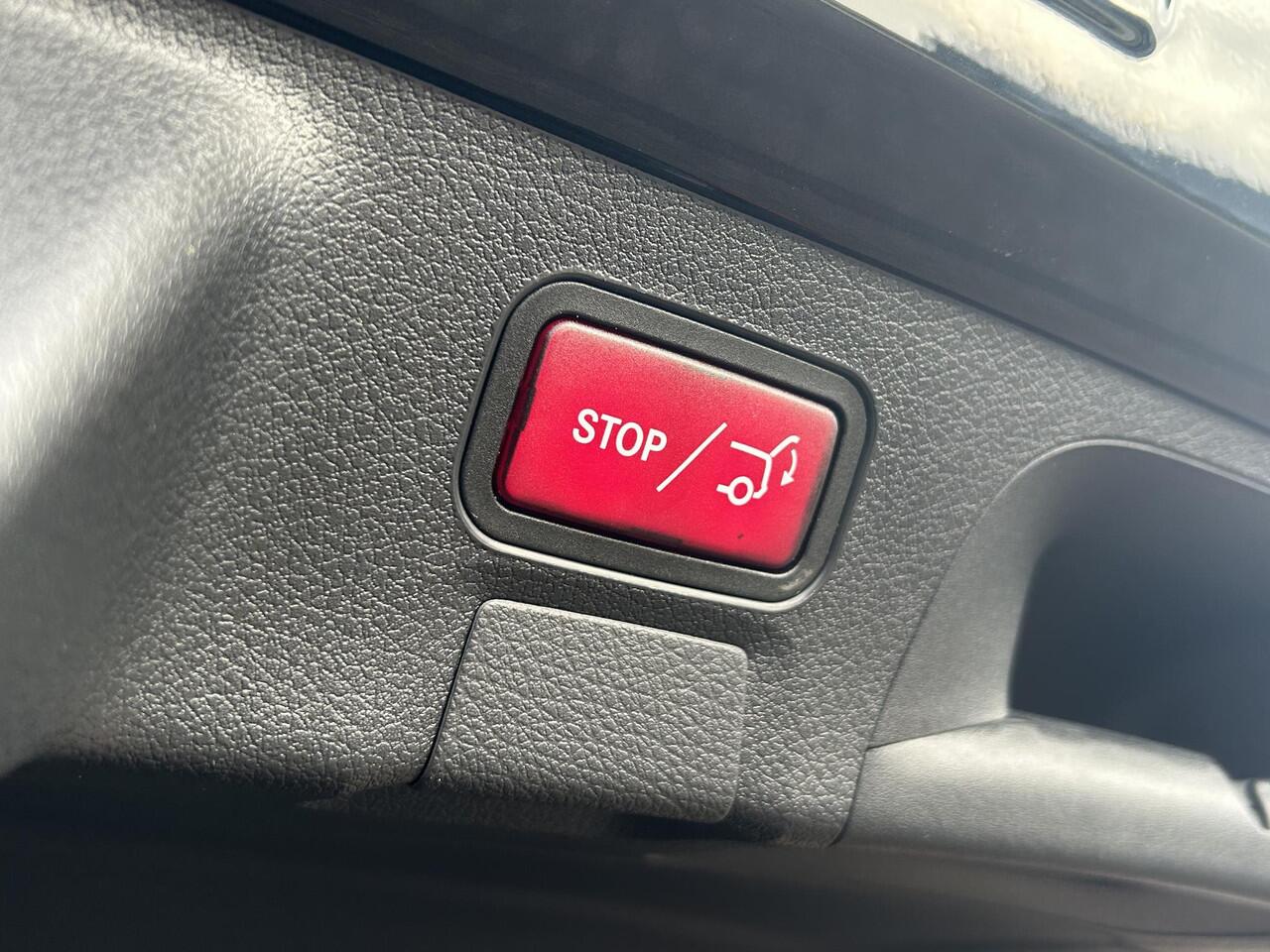 Mercedes-Benz Cla Shooting Brake 180 Business Solution AMG | Carplay | Led verlichting | Stoelverwarming | Sfeerverlichting