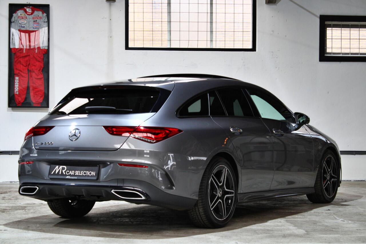 Mercedes-Benz Cla Shooting Brake 200 Business Solution AMG | Memory | Panoramadak | Trekhaak | NL auto | BTW |