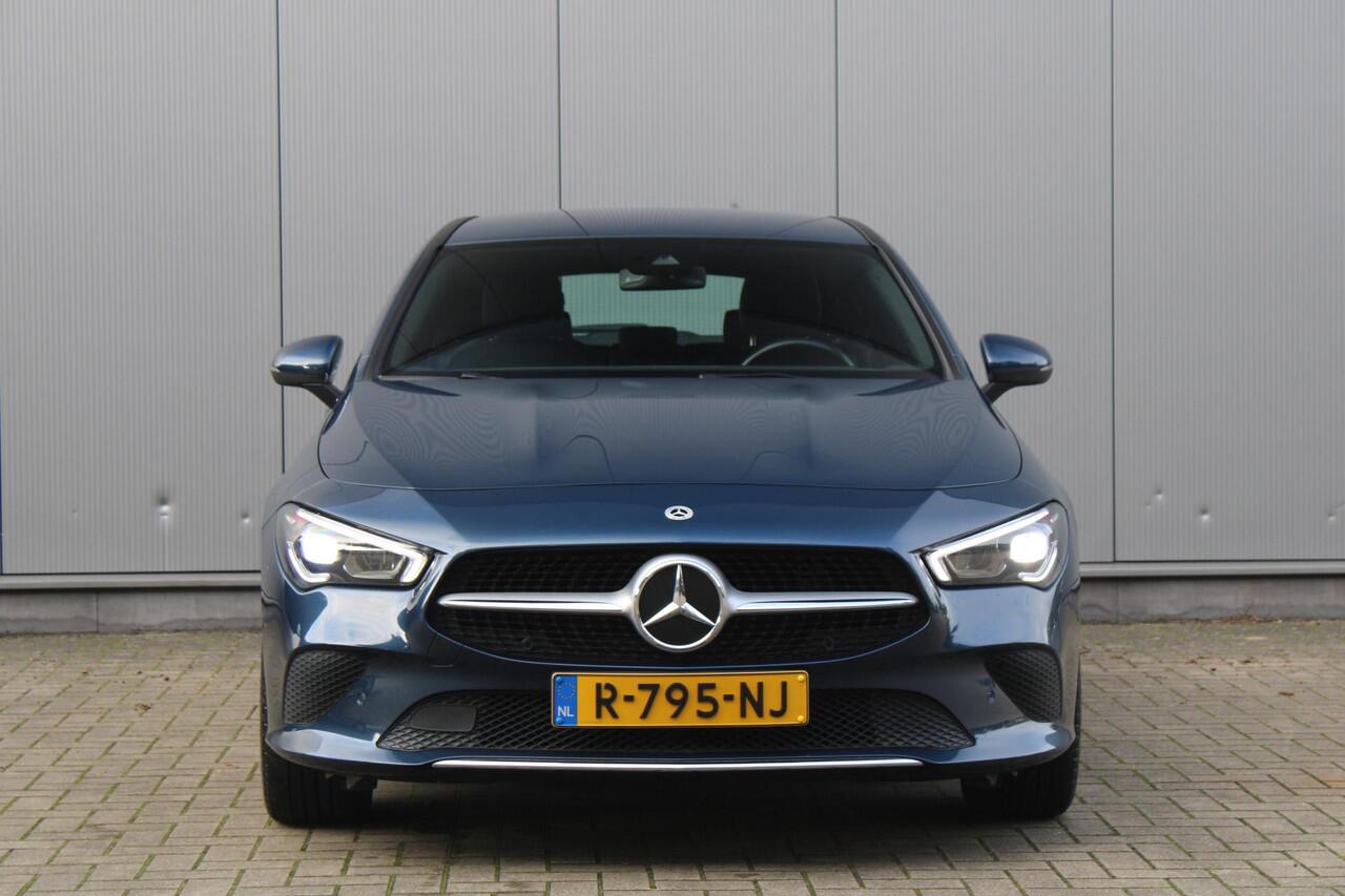 Mercedes-Benz Cla Shooting Brake 250 e 218pk Luxury Line | Widescreen | Camera | Navigatie | Stoel & stuurverwarming | Elektrische achterklep | Zwenkbare trekhaak