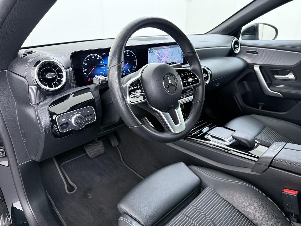 Mercedes-Benz Cla Shooting Brake 200 d Business Solution Camera Navigatie