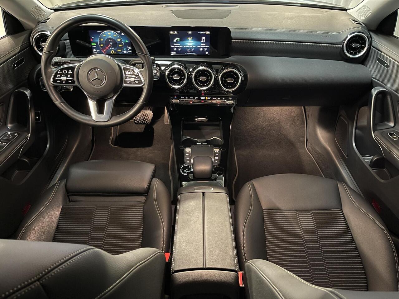 Mercedes-Benz Cla Shooting Brake 250 e 17"/Apple Carplay & Android Auto/LED/Stoelverwarming/Camera/Climate
