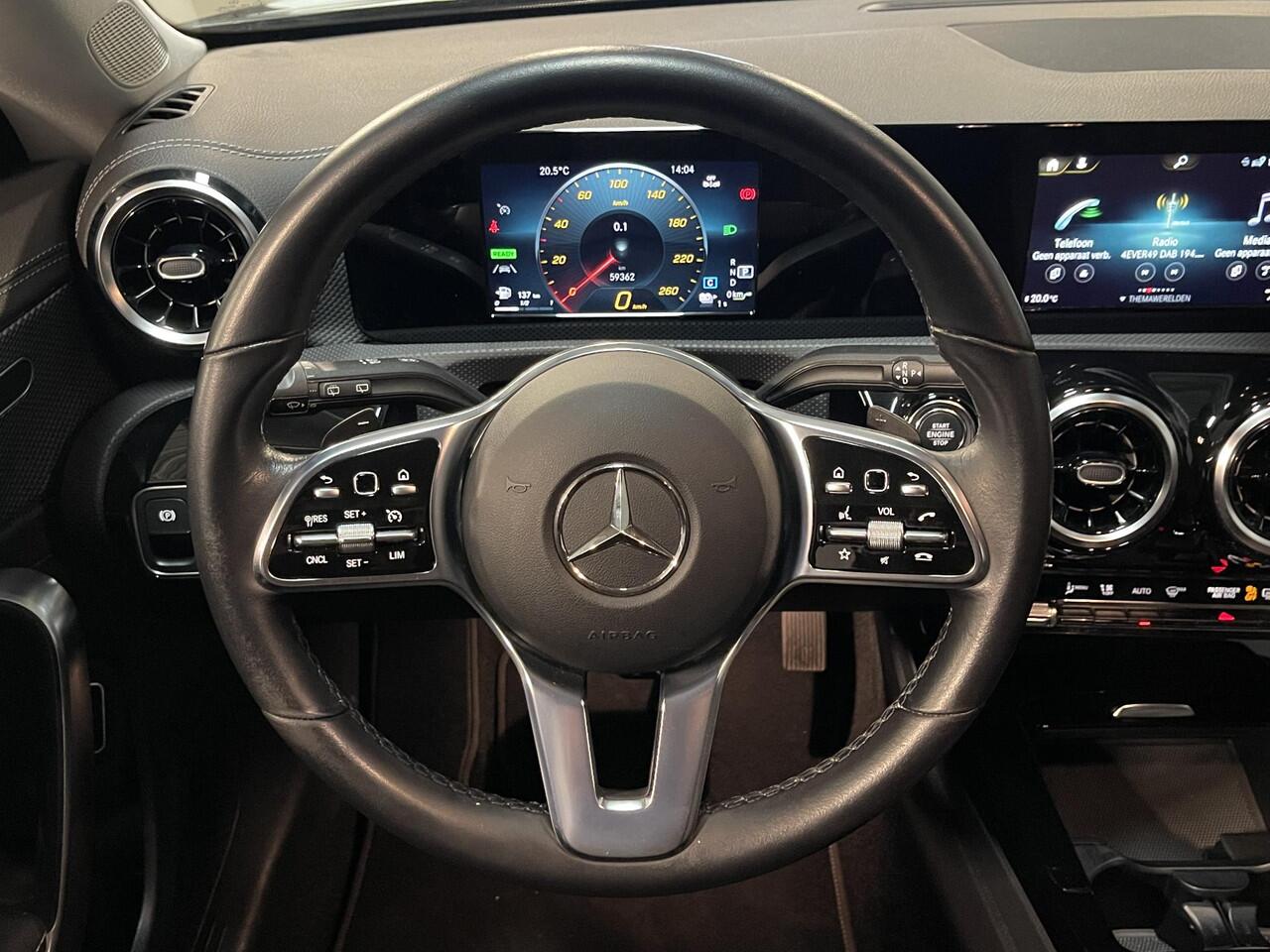 Mercedes-Benz Cla Shooting Brake 250 e 17"/Apple Carplay & Android Auto/LED/Stoelverwarming/Camera/Climate