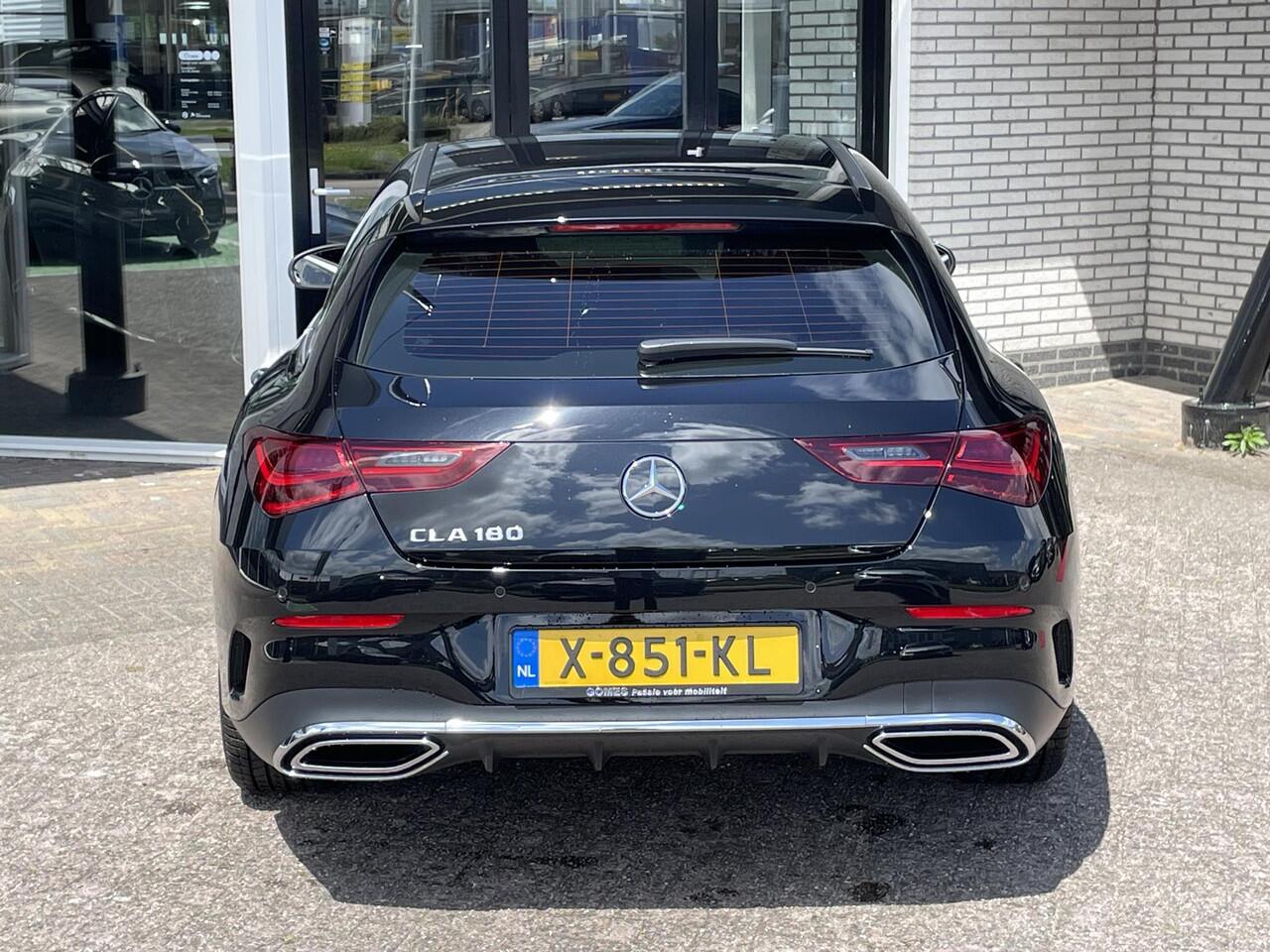 Mercedes-Benz Cla Shooting Brake 180 | AMG | Keyless | Sfeerverlichting