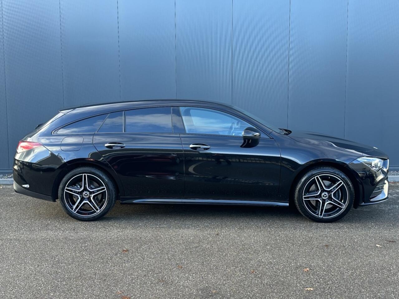 Mercedes-Benz Cla Shooting Brake 250 e AMG Line