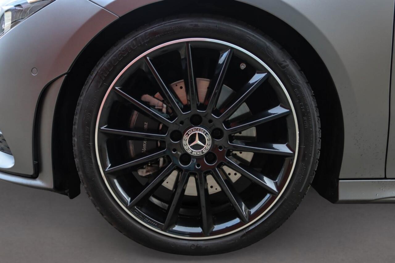 Mercedes-Benz Cla Shooting Brake 200 AMG Line Multibeam l Night pakket l Leder l Trekhaak l Leder