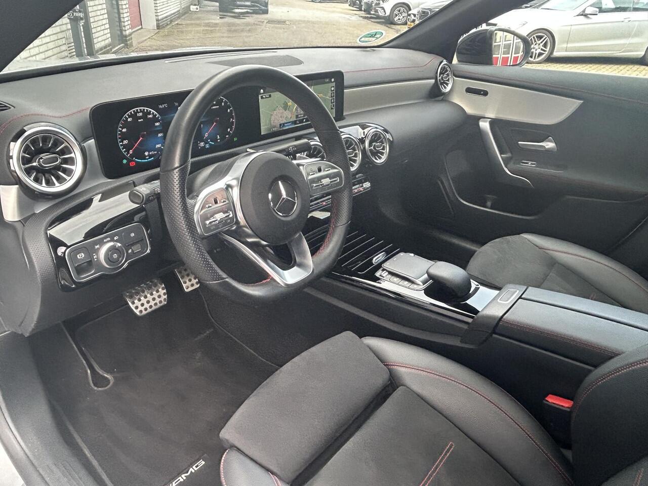 Mercedes-Benz Cla Shooting Brake 180 AMG | Panoramadak | Night Pakket