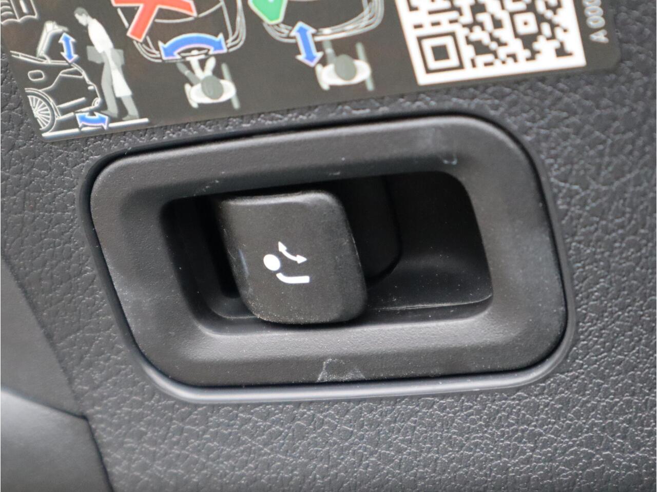 Mercedes-Benz Cla Shooting Brake 250 e Star Edition Luxury Line | Panoramadak | Trekhaak | Rijassistentie | Memory Seats | 360 Camera